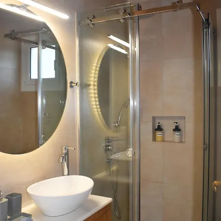 Dom wakacyjny The Pretty House Next To The *